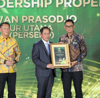 Dirut PLN Terima Green Leadership, 11 PROPER Emas KLH 2025 Ikut Diraih