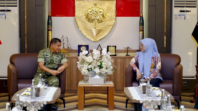 Bupati Gowa, Sitti Husniah Talenrang usai melakukan silaturahmi dengan Pangdam XIV/Hasanuddin, Mayjen TNI Bangun Nawoko, di Makodam XIV/Hasanuddin, Jumat (10/04/2026). (Dok. Humas Gowa) 