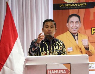 Hadiri Pelantikan Ketua DPC Hanura Parepare, Tasming Hamid Ajak Partai Politik Dukung Pembangunan Daerah