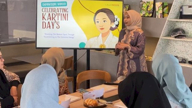 Kalla Toyota Alauddin saat merayakan Hari Kartini melalui tema &ldquo;Blooming The Woman Spirit Through Reconnecting to The Feminine Energy&rdquo;. (Dok. Kalla Toyota) 