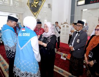 Bupati Gowa Lepas 387 Jamaah Calon Haji, Pemberangkatan Kloter Pertama