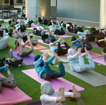 Dukung Aktivitas Yoga, NIPAH PARK Jadi Destinasi Olahraga di Tengah Kota