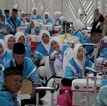 343 JCH Asal Gowa Berangkat, DM Titip Jaga Keselamatan Selama Beribadah