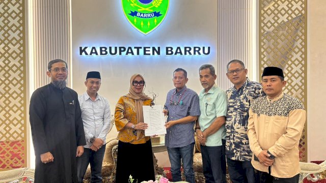 Ket: Bupati Barru, Andi Ina Kartika Sari
