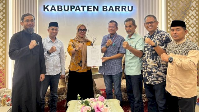 Ket: Bupati Barru, Andi Ina Kartika Sari