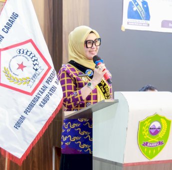 Bupati Barru Buka Seminar FPPI, Tekankan Peran Perempuan pada Tumbuh Kembang Anak