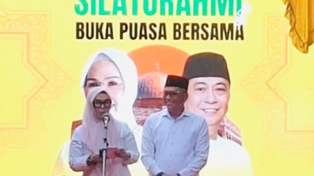 Ket: Bupati dan Wakil Bupati Barru