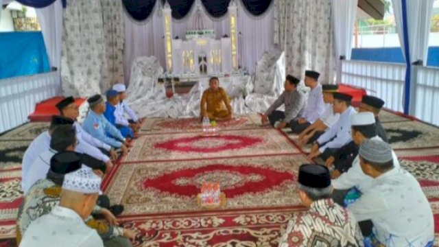 Bupati Sidrap, Syaharuddin Alrif menggelar pertemuan khusus bersama pengurus Majelis Ulama Indonesia (MUI) Kabupaten Sidrap di Baruga Rumah Jabatan Bupati, Rabu (1/4/2026). (Foto: Istimewa)