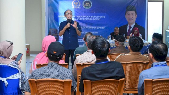Anggota Komisi IX DPR RI, Ashabul Kahfi saat menyosialisasikan program MBG di Yayasan Pendidikan Indonesia Berkemajuan, Kabupaten Gowa, Minggu (12/4/2026). (Foto: Istimewa)