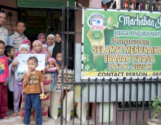 Hadirkan Kebermanfaatan, YBM PLN UID Sulselrabar Berikan Senyum bagi Anak Panti Asuhan dan Dhuafa