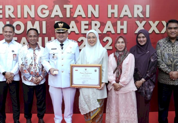 Makassar Bersinar di Panggung Nasional, Satu-satunya dari Luar Jawa Raih Penghargaan di Hari Otda 2026