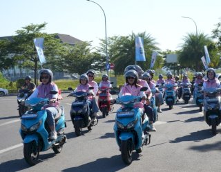 Semangat Kartini Mengalir dalam Aksi Nyata Srikandi PLN UID Sulselrabar