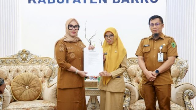 Ket: Bupati Barru, Andi Ina Kartika Sari