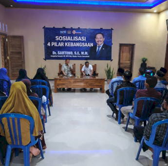 Sartono gelar Sosialisasi 4 Pilar dirangkaikan dengan Penyaluran Bantuan di Siman, Ponorogo