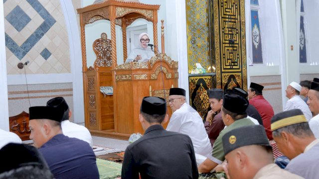 Ket: Bupati Barru, Andi Ina Kartika Sari