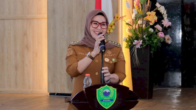 Ket: Bupati Barru, Andi Ina Kartika Sari