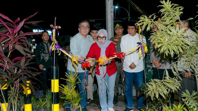 Ket: Bupati dan Wali Bupati Barru 