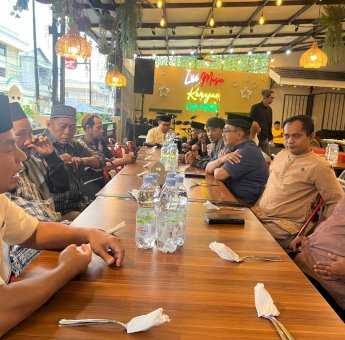 Tasming Hamid Sebut Media Mitra Strategis Pemerintah Saat Buka Puasa Bersama Jurnalis