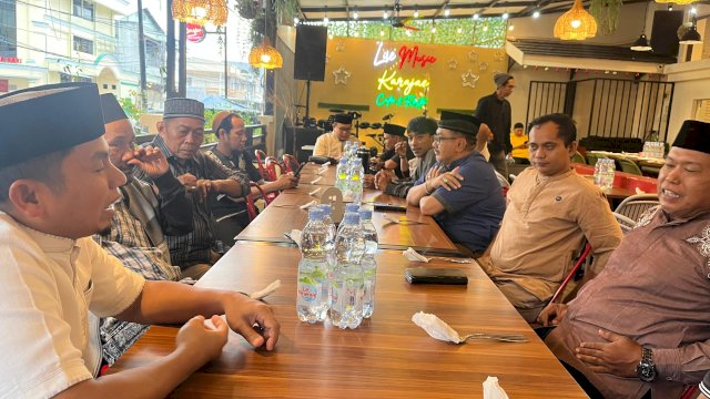 Ket: Wali Kota Parepare, Tasming Hamid Bersama sejumlah Jurnalis 