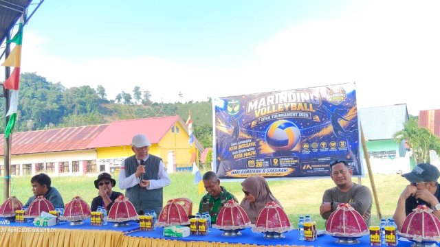 Ket: Turnamen Voli Karang Taruna Marinding