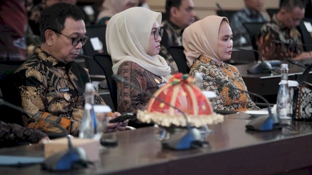 Bupati Gowa, Sitti Husniah Talenrang saat menghadiri Ekspose Manajemen Talenta, di Ruang Rapat Pimpinan Kantor Gubernur Sulawesi Selatan, Kamis, (07/05/2026). (Dok. Humas Gowa) 