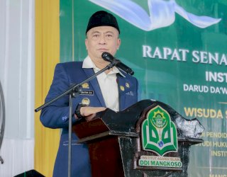 Wakil Bupati Barru Abustan Hadiri Wisuda IAI DDI Mangkoso, Dorong Generasi Muda Kuliah di Daerah