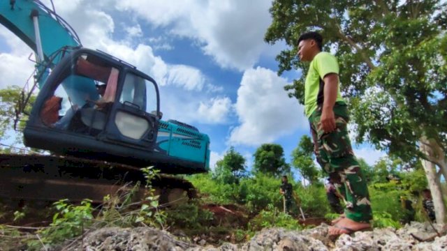 TMMD Selayar Percepat Pembukaan Jalan Tani 1,2 Kilometer di Tamalanrea. [IST]