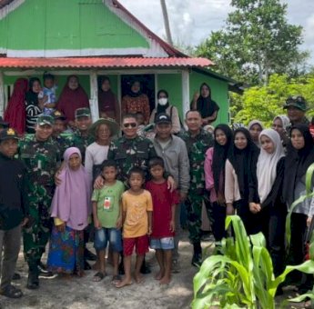 Pangdam XIV Hasanuddin Tempuh Dua Jam Jalur Laut Tinjau RTLH TMMD di Pulau Gusung