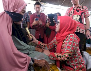 Desa Gentungan Terbanyak Penerima Bantuan Pangan di Bajeng Barat