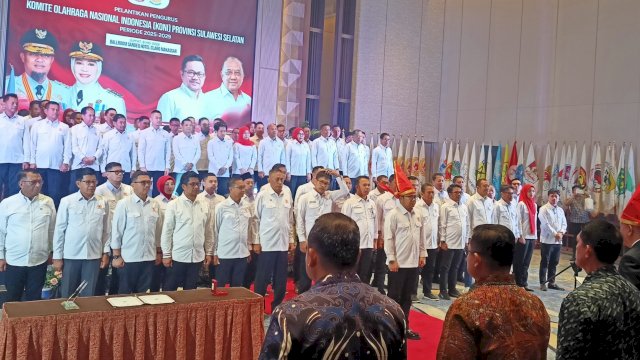 Pengurus Komite Olahraga Nasional Indonesia (KONI) Sulawesi Selatan periode 2025-2029 resmi dilantik di Hotel Claro, Jalan AP Pettarani, Makassar, Jumat (8/5/2026). (Foto: Istimewa)