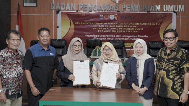 Bawaslu Sulawesi Selatan melaksanakan kegiatan kuliah tamu yang dirangkaikan dengan penandatanganan nota kesepahaman (MoU) bersama Universitas Bosowa pada Kamis (21/5/2026). (Foto: Istimewa)