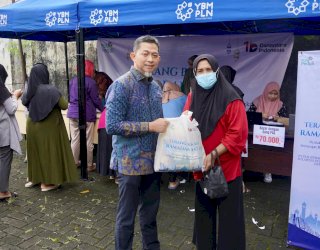 Program TJSL Terang Berkah Ramadan, PLN UID Sulselrabar Wujudkan Bantuan Pasang Baru dan Tambah Daya untuk Warga Kurang Mampu