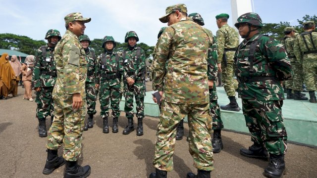 Ket: Pembukaan Latsarmil Komcad ASN di Rindam XIV/Hasanuddin
