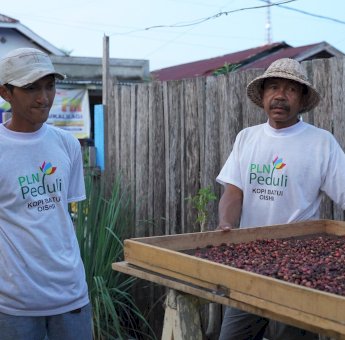 Ketika Kopi Menjadi Penggerak Ekonomi: Cerita Sukses UMK Oishii Bersama PLN UIP Sulawesi