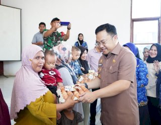 200 Paket Makanan Bergizi Dari Wabup Gowa untuk Keluarga Berisiko Stunting