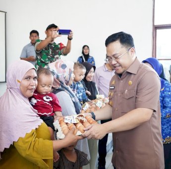 200 Paket Makanan Bergizi Dari Wabup Gowa untuk Keluarga Berisiko Stunting