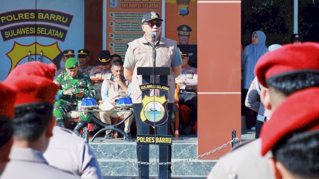 Ket: Wabup Barru, Abustan A Bintang