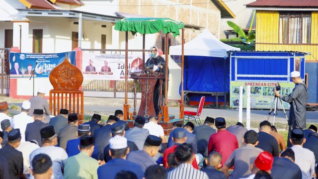 Ket: Bupati Barru, Andi Ina Kartika Sari
