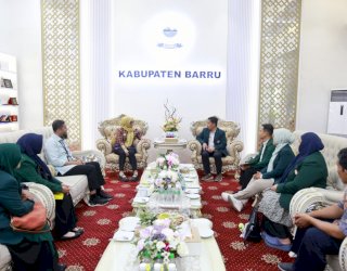 Sambut HBDI ke-118, Bupati Barru Ajak Masyarakat Budayakan Hidup Sehat Lewat Senam Tai Chi