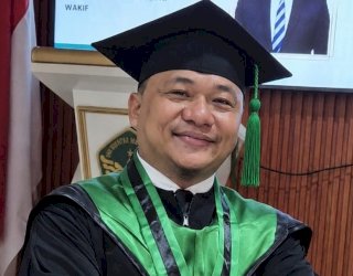 Disertasi Doktoral Hendriansyah Temukan Orang yang Wakaf Cenderung Lebih Bahagia