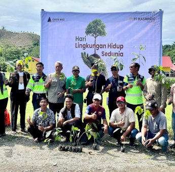 FORDES dan PT Masmindo Ajak Warga Marinding Tanam Ratusan Pohon Peringati Hari Lingkungan Hidup