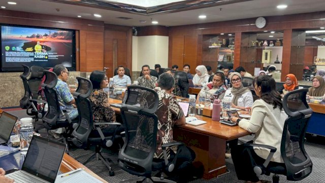 Ket: Bupati Barru, Andi Ina Kartika Sari