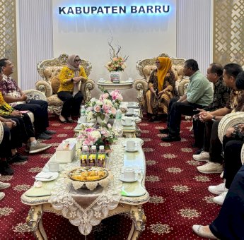 Sambut Harkopnas ke-79, Bupati Barru Dorong Koperasi Tampilkan Produk dan Beri Penghargaan bagi yang Berprestasi