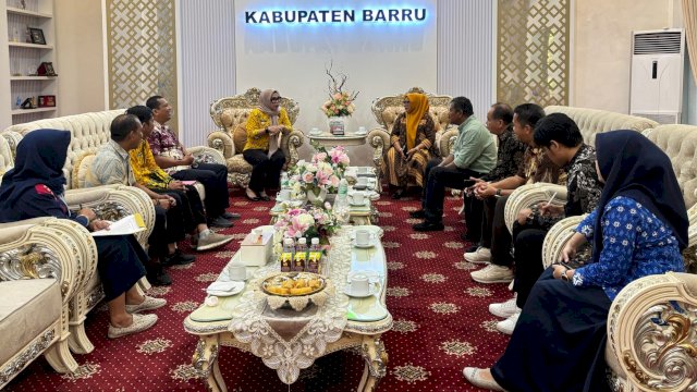Ket: Bupati Barru, Andi Ina Kartika Sari