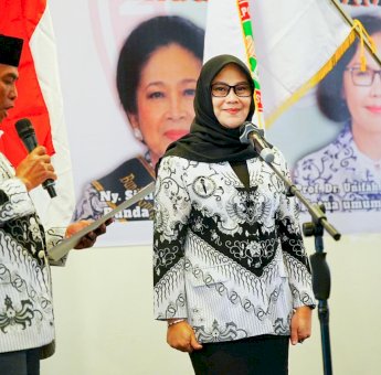 Tenri Indah Dikukuhkan Jadi Bunda Guru, Siap Perjuangkan Kesejahteraan Pendidik di Gowa