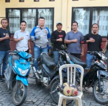 Digerebek Polisi, Pelaku Sabung Ayam di Bulukumba Kabur Tinggalkan Motor dan Ayam Aduan