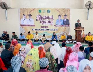 Ribuan Santri Ikuti Khatmul Al-Qur’an, Wabup Barru Abustan Apresiasi Peran Guru Mengaji