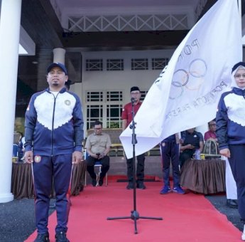 Tasming Hamid Lepas Kontingen Porsenijar PGRI Parepare Menuju Ajang Tingkat Sulsel