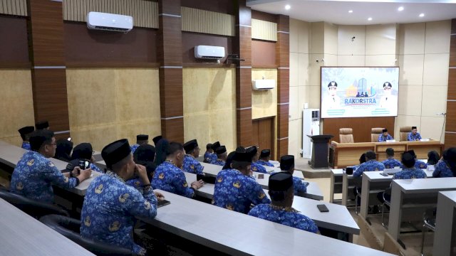 Ket: Rapat di Ruang Pola Kantor Wali Kota Parepare