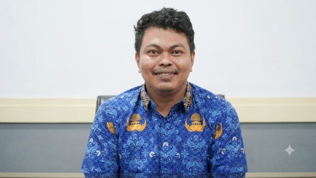 Dosen Jurusan Bahasa dan Sastra Indonesia FBS UNM, Deni Indrawan. (Foto: Istimewa)